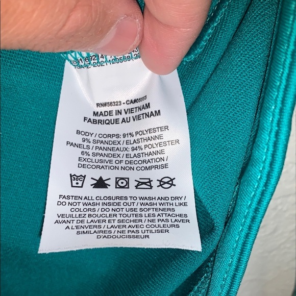 Like New Nike Women's Teal and Lime Green Athletic Top - Picture 5 of 8